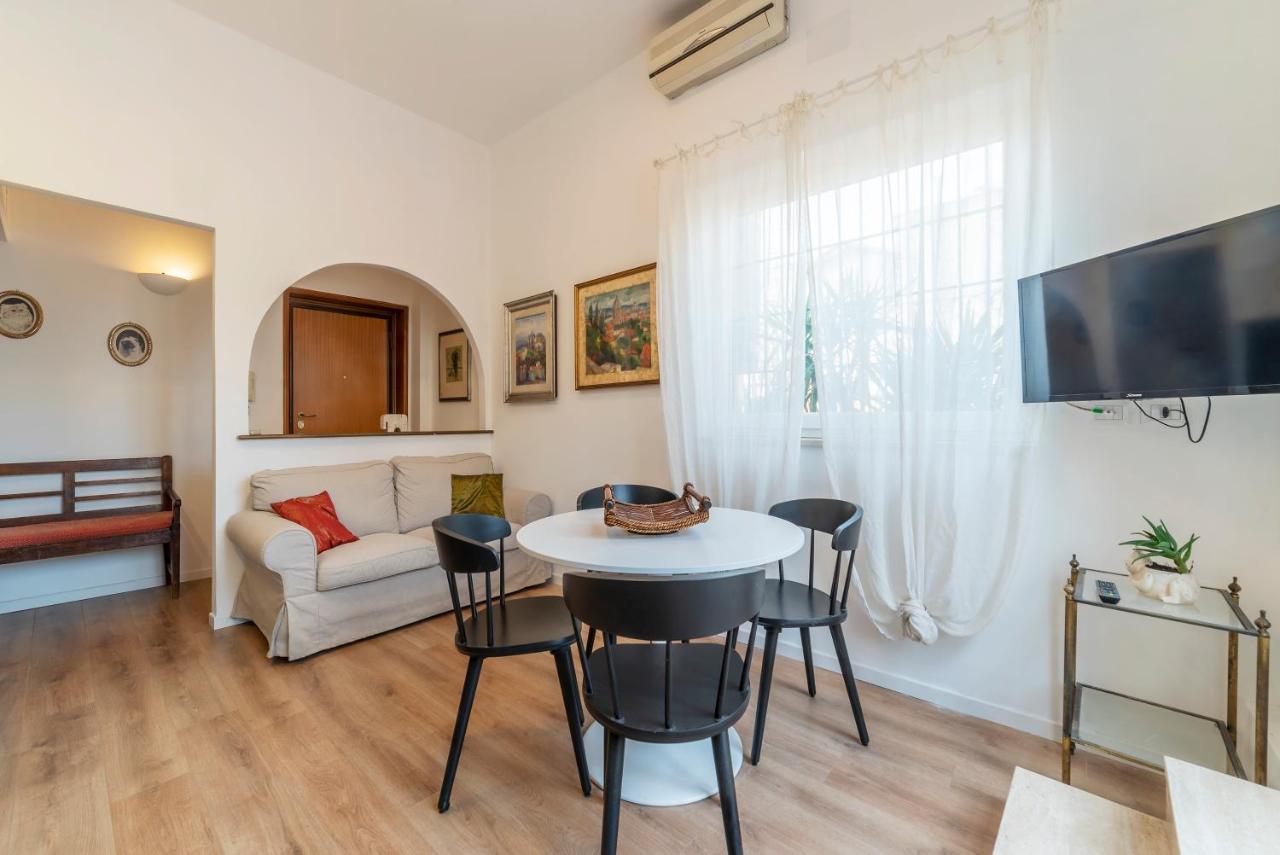 A Borgo Pio Con Ampio Terrazzo! Apartamento