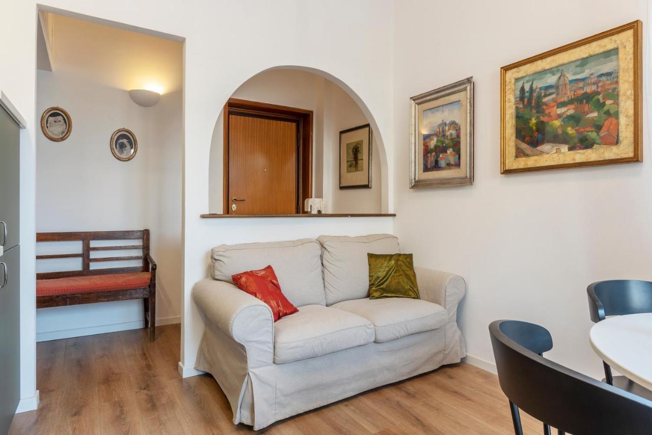 Apartamento A Borgo Pio Con Ampio Terrazzo! Roma